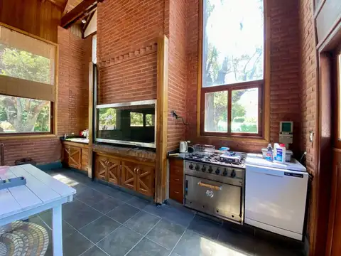 VENTA CASA 6 AMBIENTES EZEIZA BARRIO LINKS