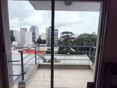 Departamento en Alquiler en Villa Luro, $ 650.000