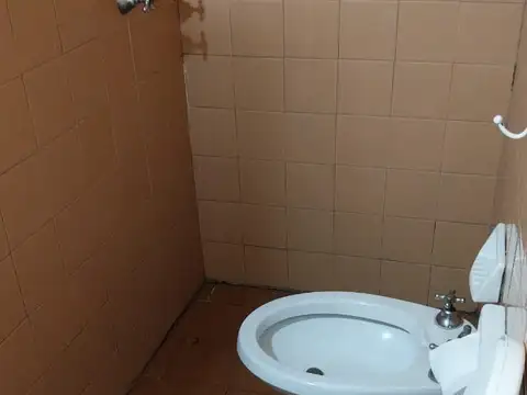 Departamento en Alquiler en Billinghurst, $ 350.000