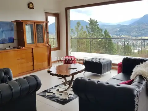 Casa en Alquiler de 3 dormitorios