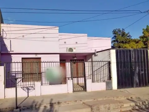 Casa  en Venta en Roque Perez