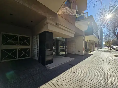 Dr C Argerich 2400, Piso 2