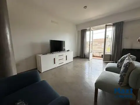 Boedo al 300 entre Lavalle y Maipu