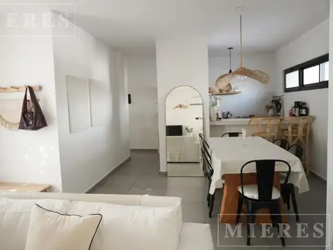 Departamento 3 ambientes con 2 baños