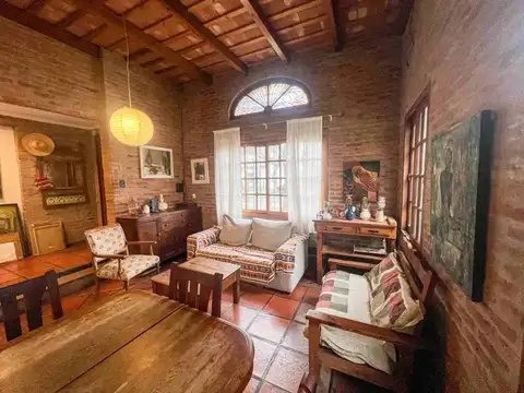 Depto Tipo Casa 2 ambientes con 1 baño