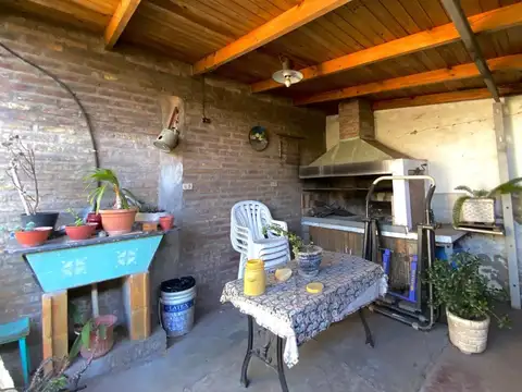 Casa en Venta en Villa Santos Tesei, USD 99.800