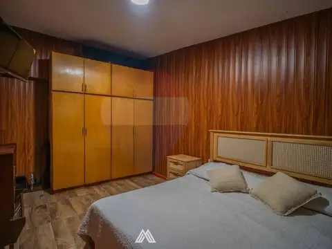 VENTA CASA 2 DORMITORIOS Y APTO LAS PIEDRAS