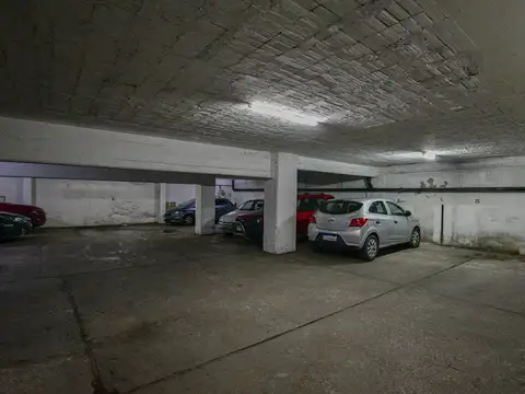 COCHERA CUBIERTA EN VENTA LA PLATA CENTRO