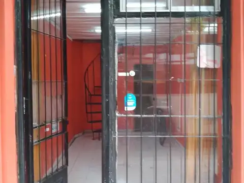 Local Comercial en venta - 1 Baño - Parque Patricios 