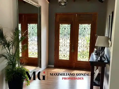 Casa 5 ambientes con 3 baños
