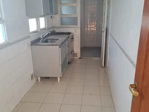 Departamento en Alquiler en Avellaneda, $ 650.000