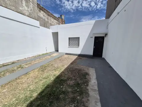 ALQUILO CASA 3 AMB PARQUE SAN MARTIN MERLO