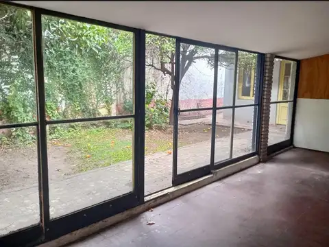 Alvarez Thomas al 2300