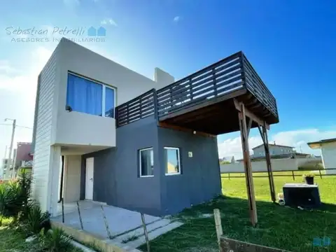 Venta o Permuta Casa de 3 Ambientes en Balneario Camet Norte por Departamento o Ph Zona Oeste