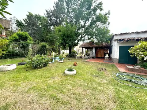 Casa quinta venta pileta parque 1026 m2. J.C. Paz