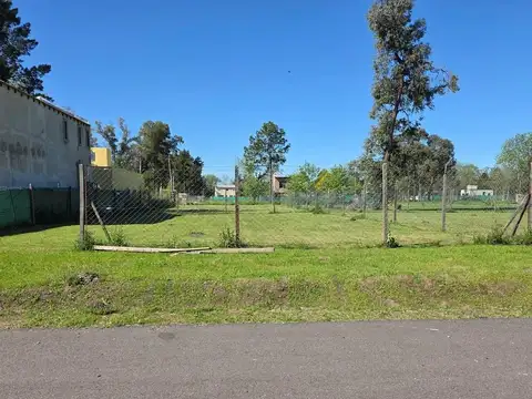 Terreno en Venta en La Lonja, USD 35.000