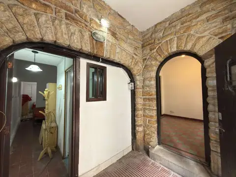 Depto Tipo Casa 3 ambientes con 2 baños
