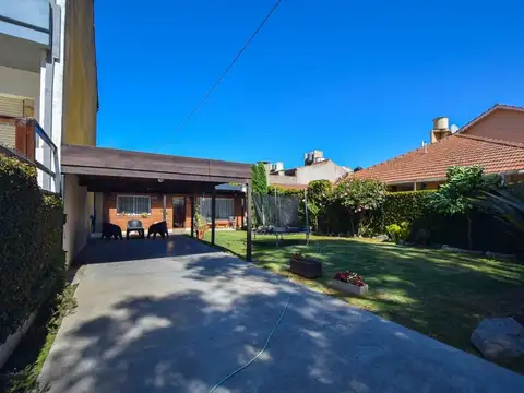 Casa en Venta con 1 cochera