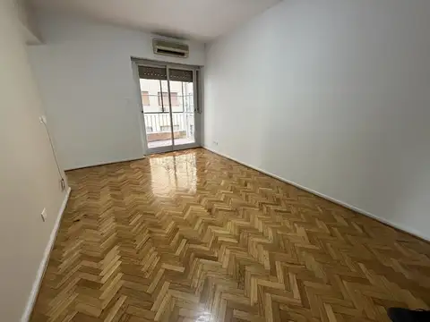 Curapaligüe 400, Piso 4