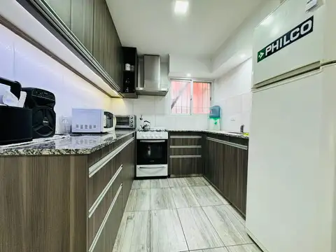 Casa 4 ambientes con 2 baños