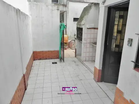 Depto Tipo Casa 2 ambientes con 1 baño