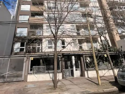 Departamento 3 ambientes contrafrente en Castelar