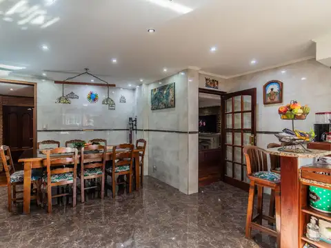 Casa en Venta al Oeste
