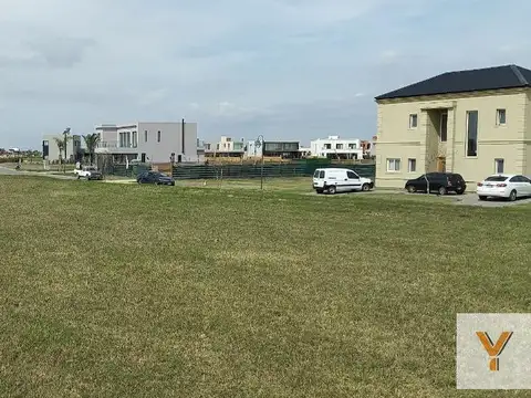 Terreno en Venta de 923,0 m2