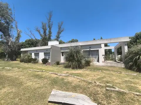 Casa en Venta en La Asunción Club de Campo, USD 215.000