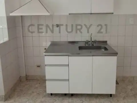 1 DE MAYO 3300, Piso 0