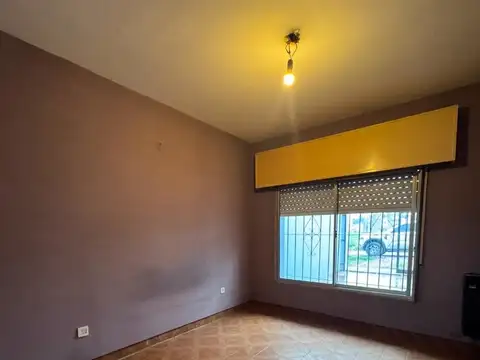 Casa en Alquiler con 1 cochera