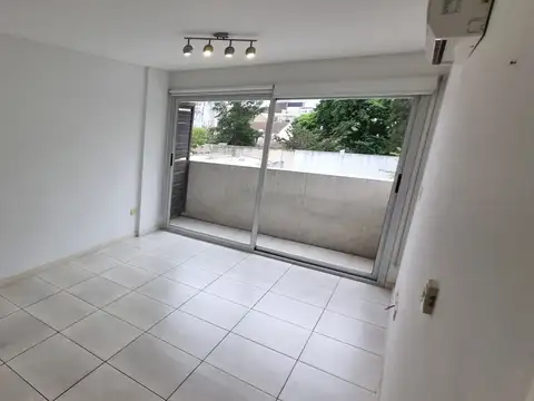 Gobernador Inocencio Arias 2300, Piso 2