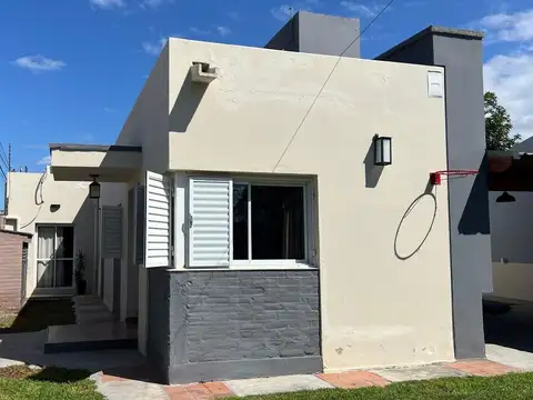 SE VENDE CASA 3 HABITACIONES 2 BAÑOS SUMALAO