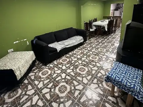 Casa en venta en El Talar + dpto independiente