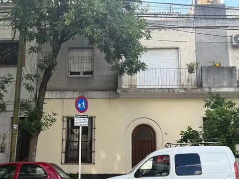 Depto Tipo Casa en Alquiler de 3 ambientes