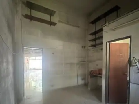 Local en Alquiler en Temperley, $ 800.000