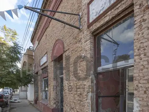 Venta casa local Areco - apto comercial/residencial