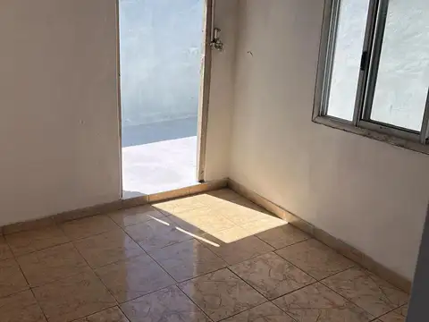 Departamento en Alquiler en San Justo, $ 500.000