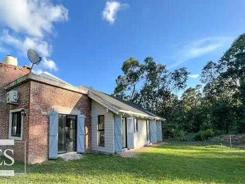 Chacra en venta 5 ha con casa y monte zona Lapataia 