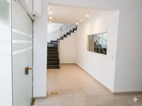 Oficina en Alquiler en Villa Adelina, USD 3.500
