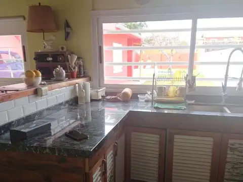 Casa en Venta con 5 cocheras