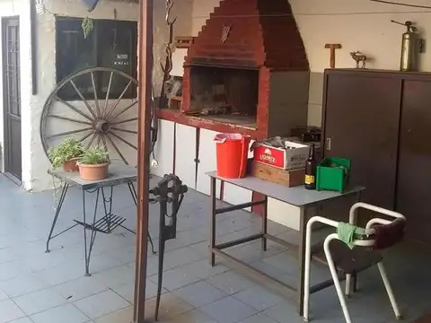 Casa 3 ambientes con 2 baños