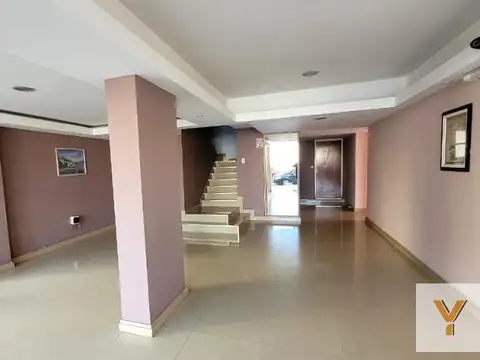 4 e/ 1 y Avenida Costanera