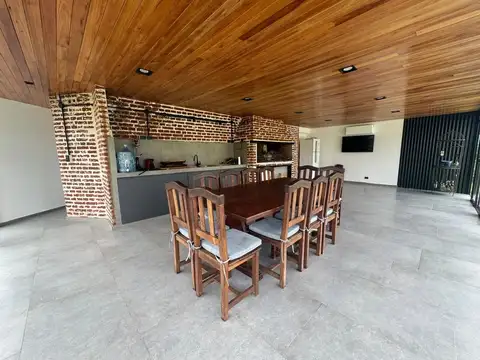 Casa Monoambiente con 3 baños