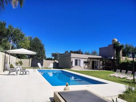 Casa en venta 3 ambientes en la cumbre de las rosas