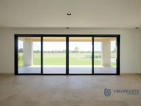 Casa 5 ambientes con 4 baños