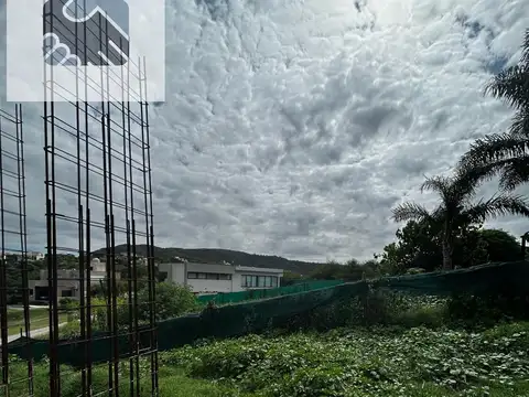 Terreno en Venta 27  mts Frente