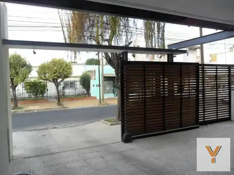 Cochera en venta - 12Mts2 - Villa Sarmiento, Morón