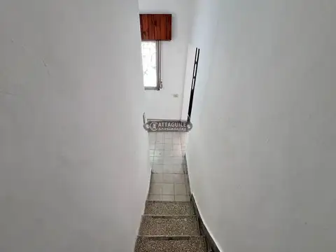 Depto Tipo Casa en Alquiler de 1 dormitorio