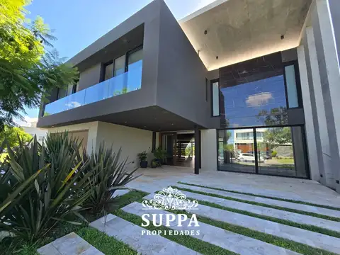 CASA EN VENTA EN El Yacht Nordelta